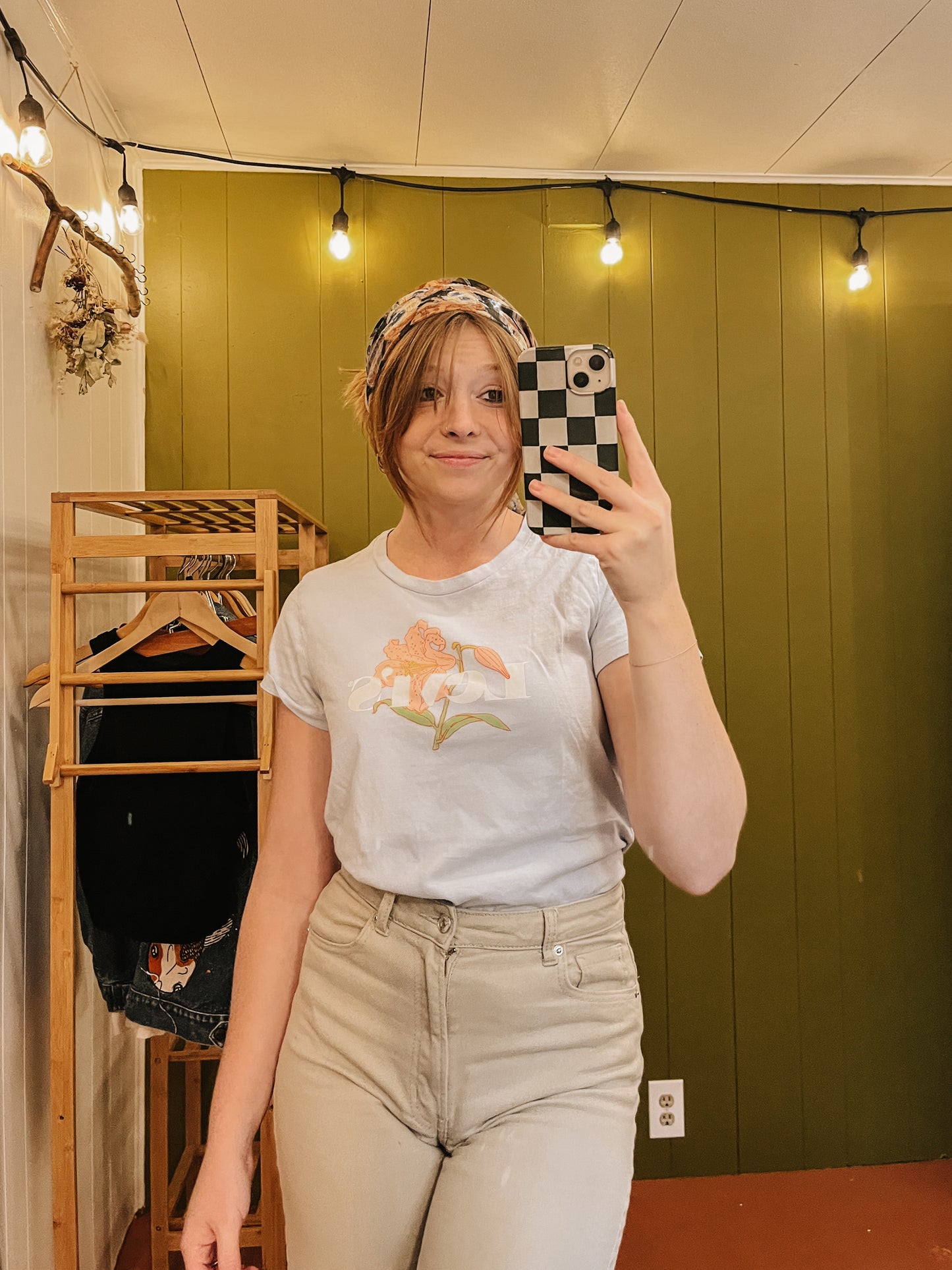 Levi’s Flower Tee