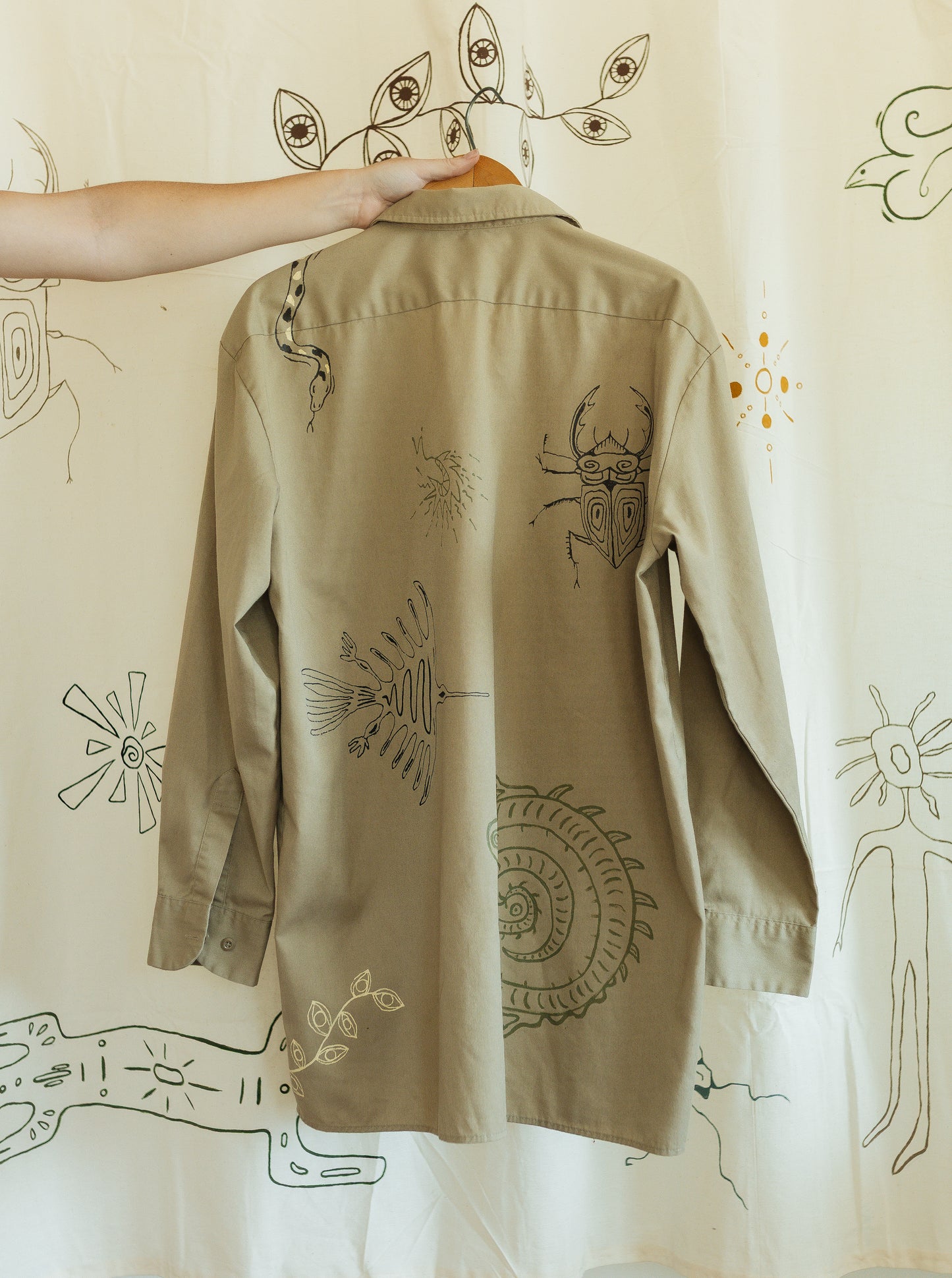 Dickies Button up - Earth in Outlines