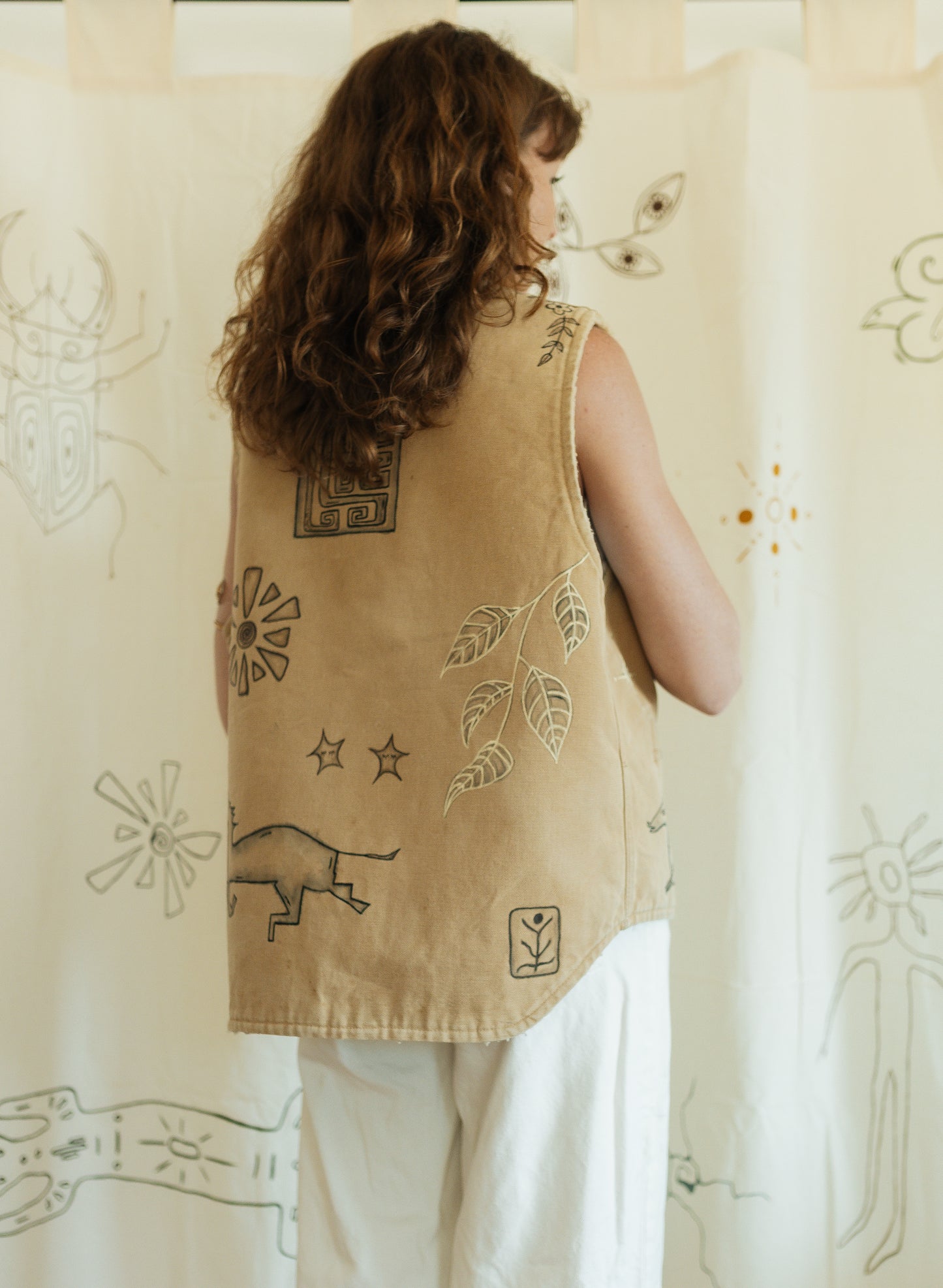 Carhartt vest - Earth in Outlines