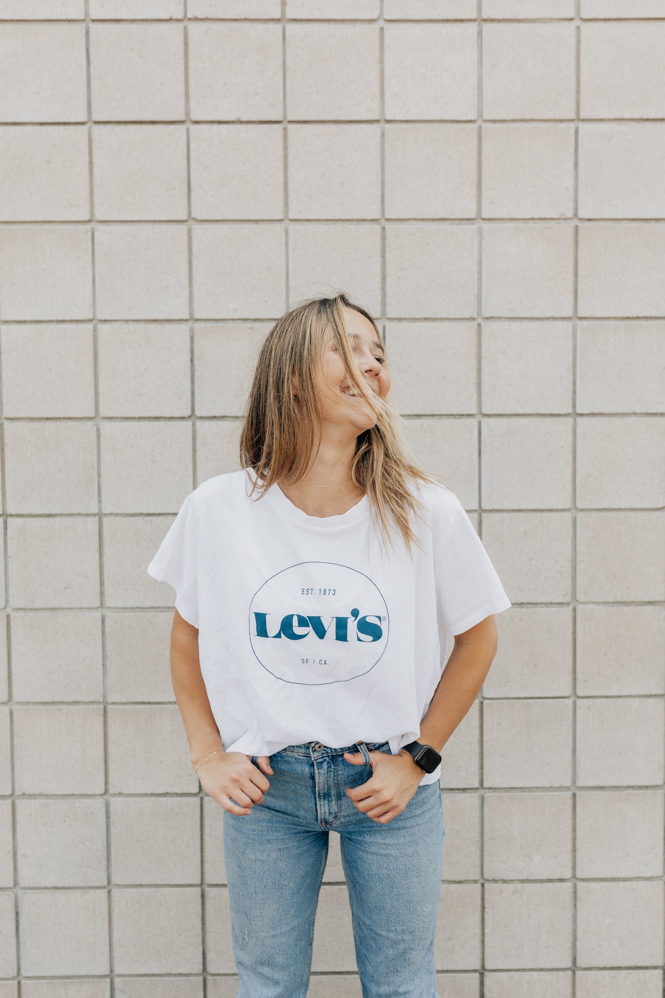 Levis Tee