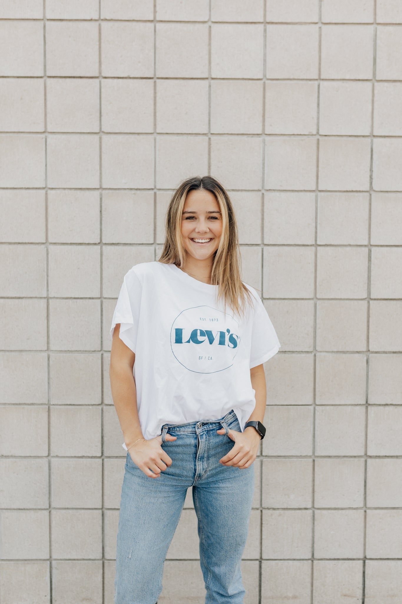 Levis Tee