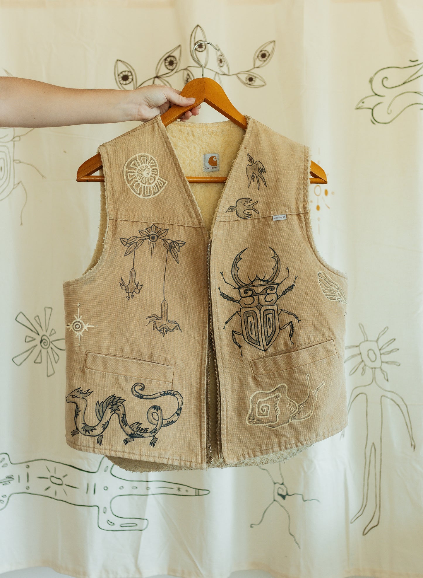 Carhartt vest - Earth in Outlines