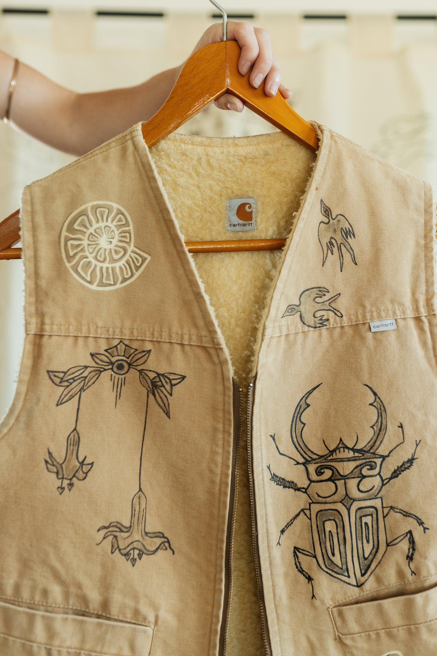 Carhartt vest - Earth in Outlines