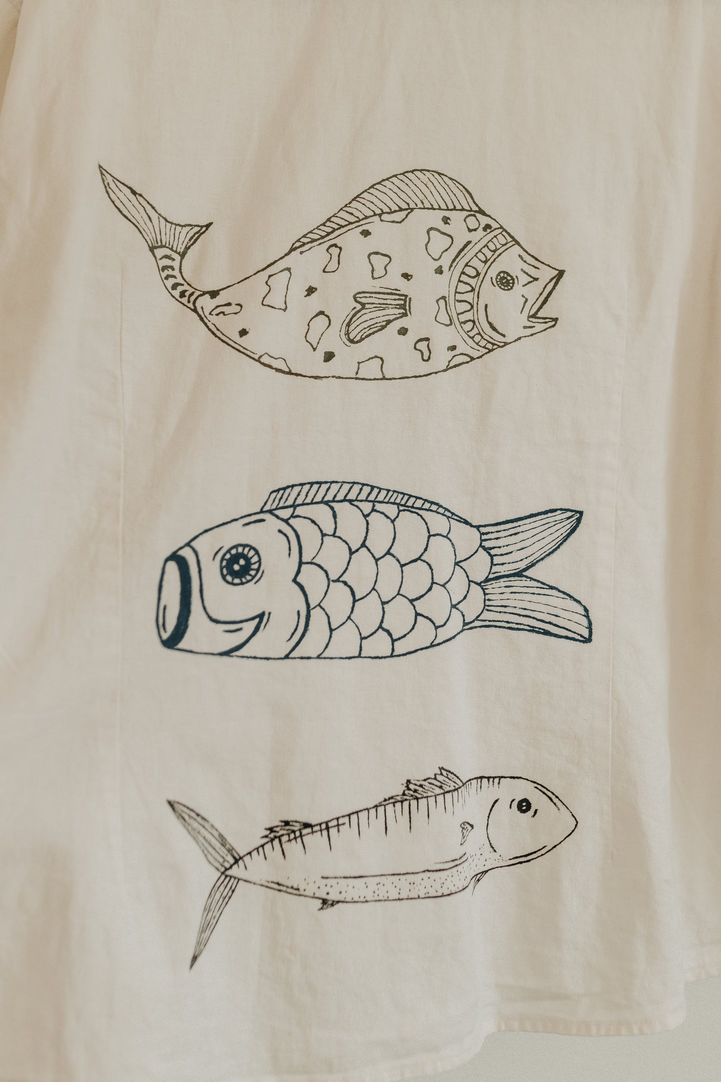 3 Fish Button up