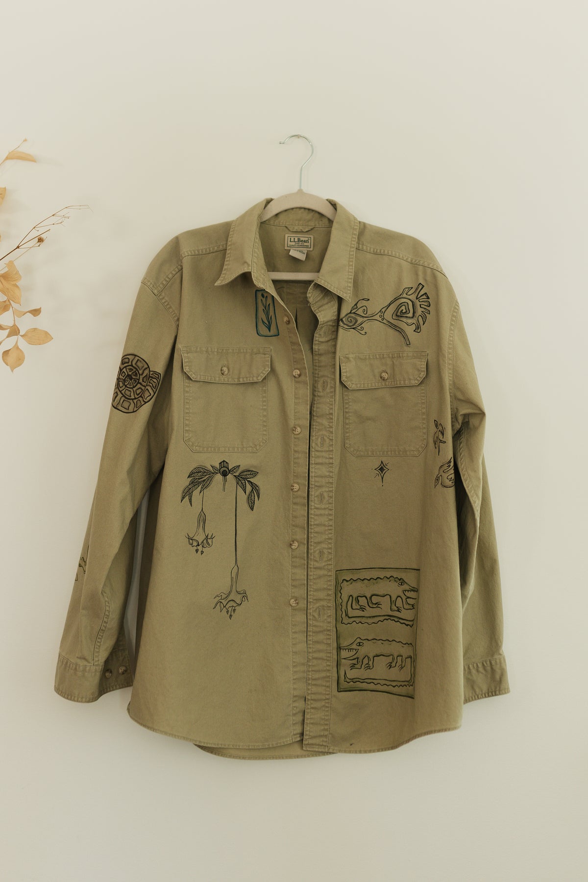 LL Bean Button up - Earth in Outlines