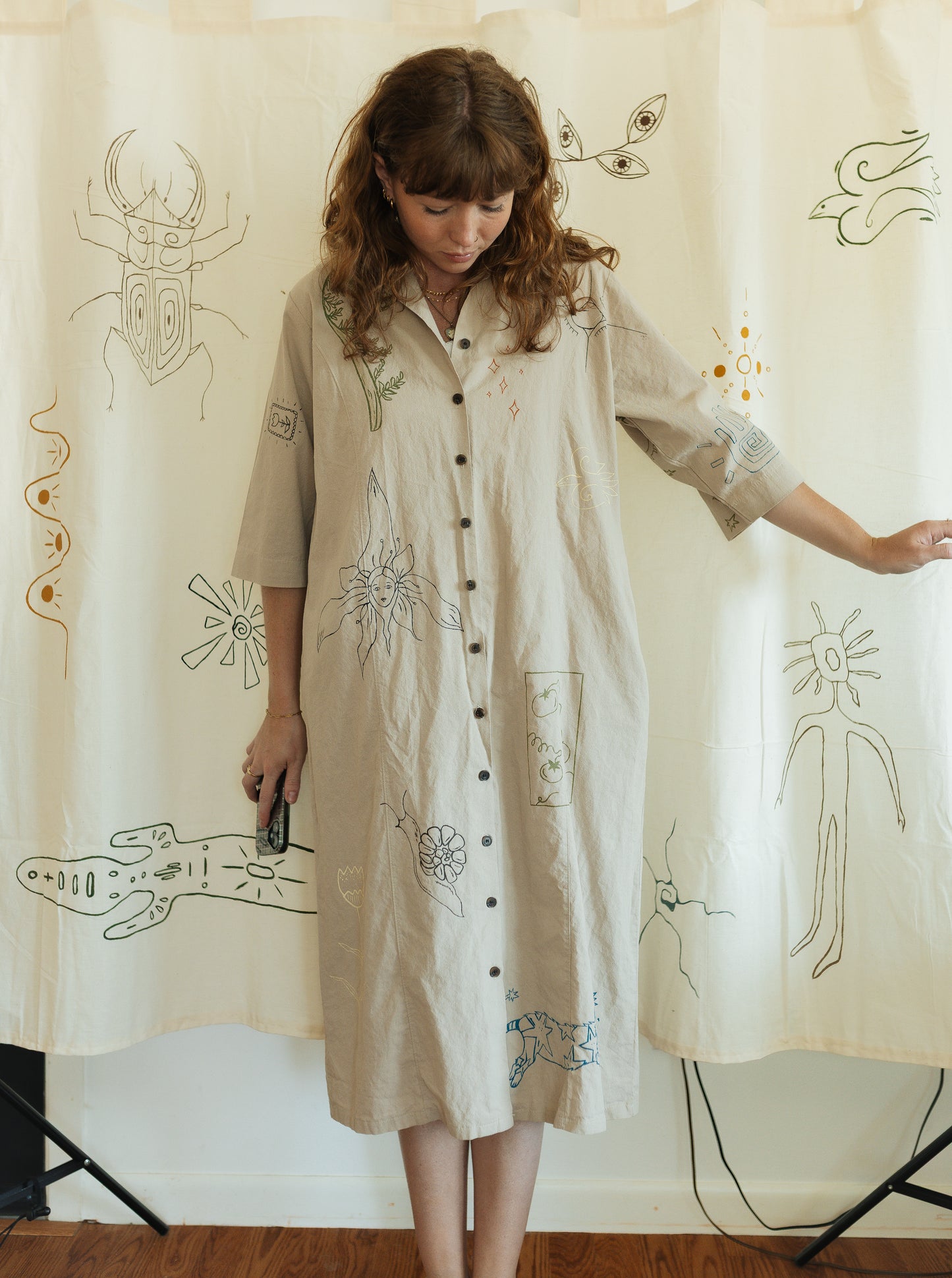 Folk dress - Earth in outlines