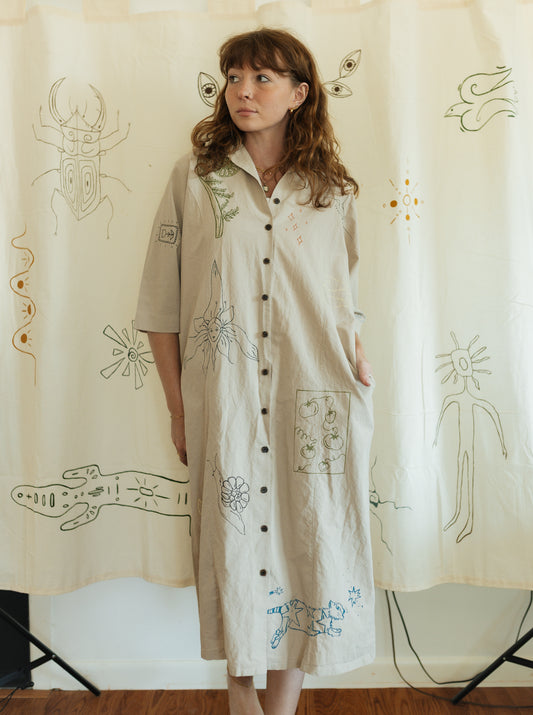 Folk dress - Earth in outlines