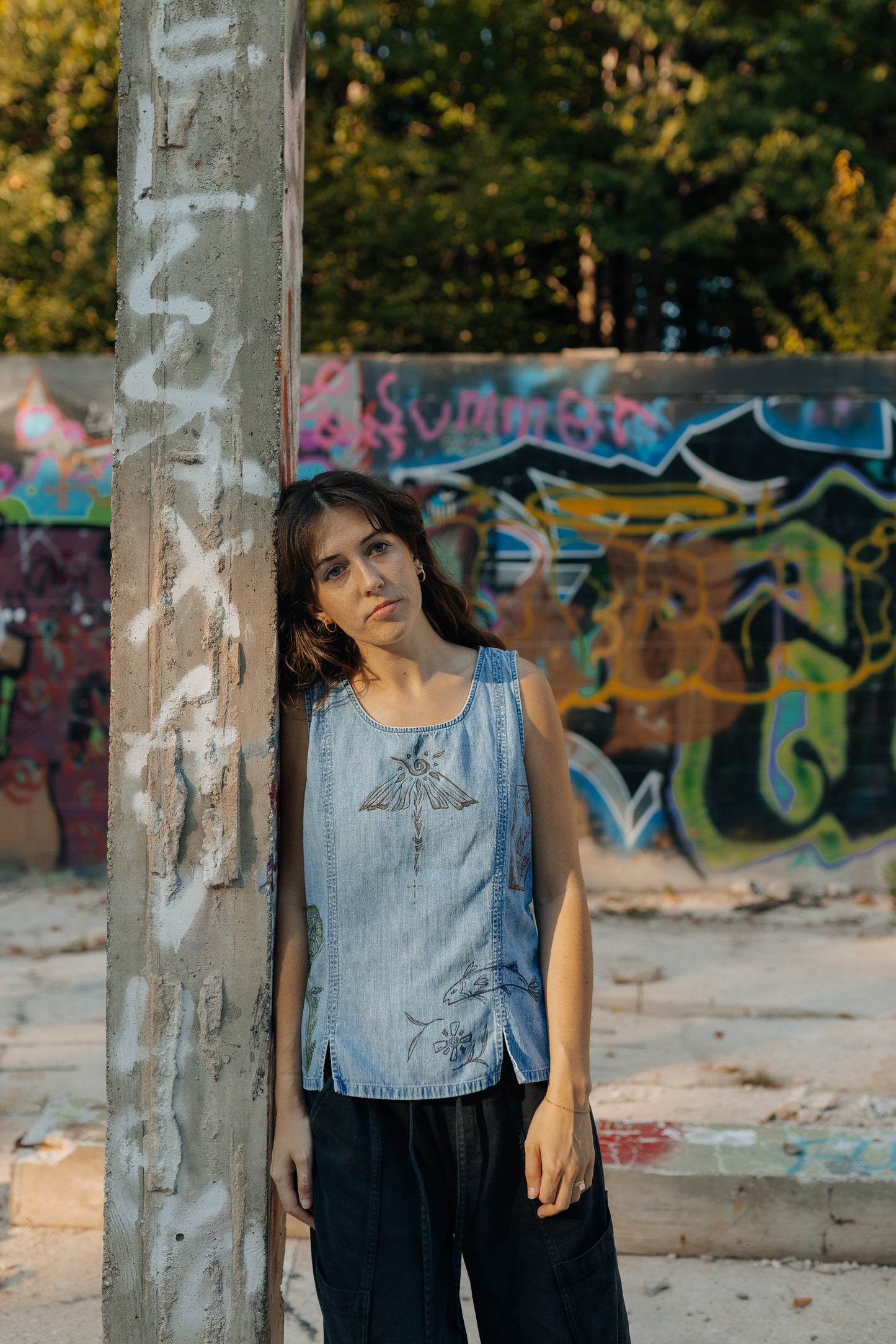 Denim tank - Earth in Outlines